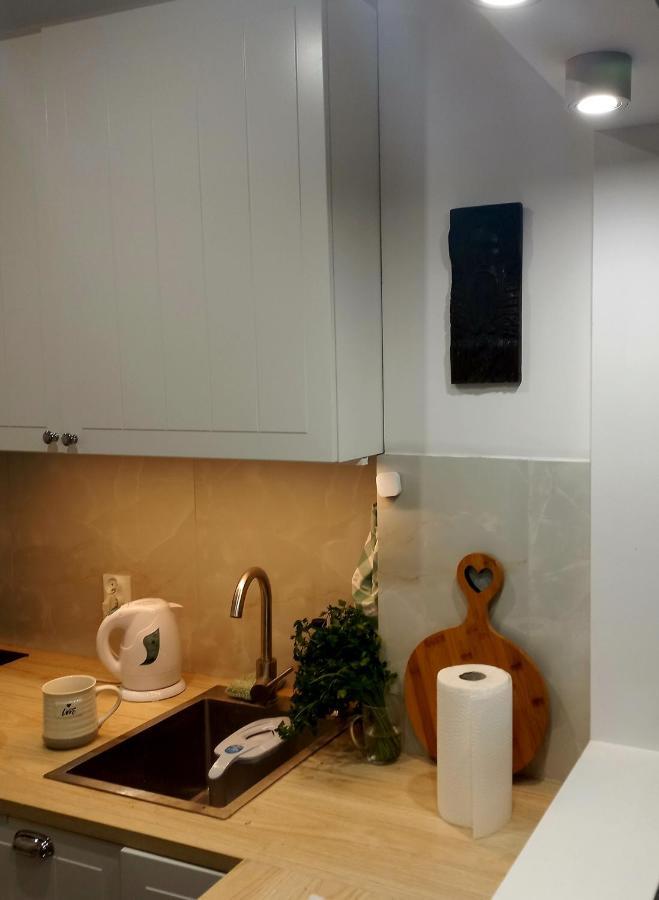 Nice Apartament With Small Tub Varsóvia Exterior foto